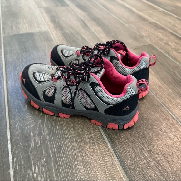 Pacific Mountain Crestone Hiking Shoes - Picture 2 of 5